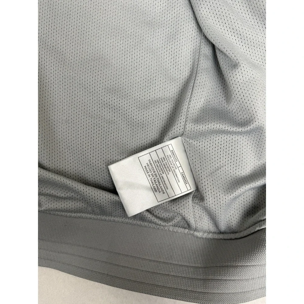 Mens Vintage‎ Nike Jordan 20th Anniversary 2005 196074 070 Silver Zip Up Jacket